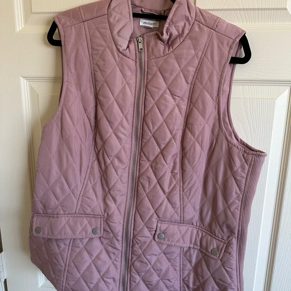 Vests/ jackets - Picture 5 of 7